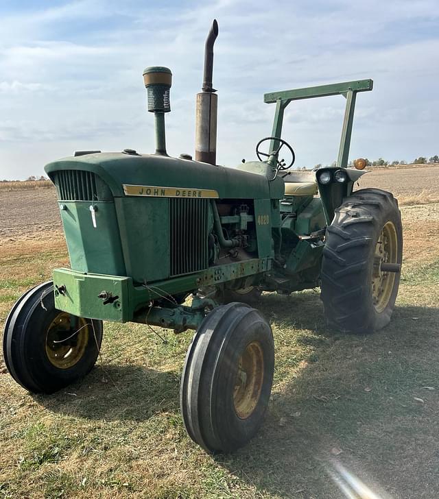 Image of John Deere 4020 equipment image 1