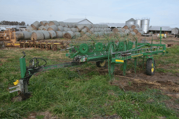 Main image John Deere 704