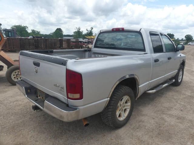 Image of Dodge Ram 1500 equipment image 2