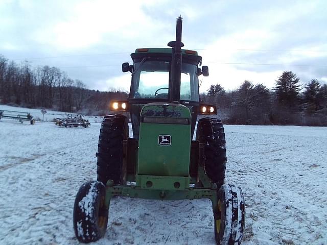 Image of John Deere 4450 equipment image 2