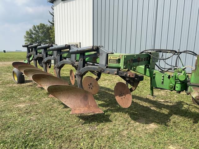 Image of John Deere 2800 equipment image 1