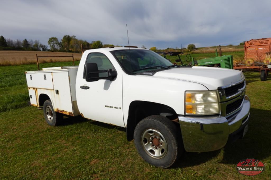 Image of Chevrolet 2500 Primary image