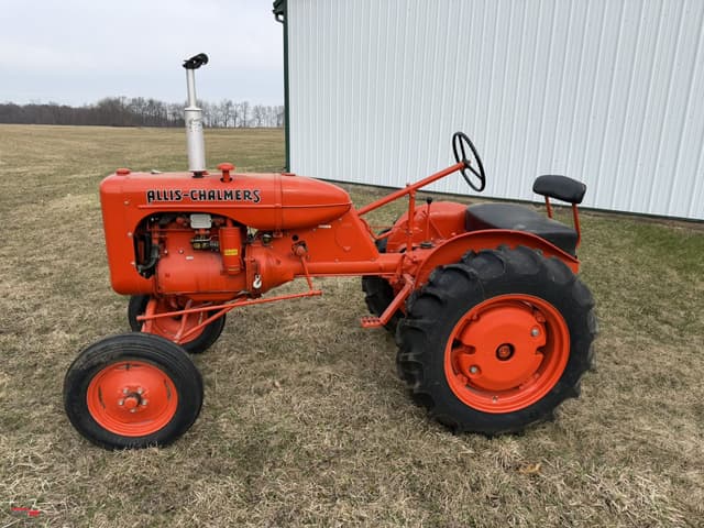 Image of Allis Chalmers B equipment image 1