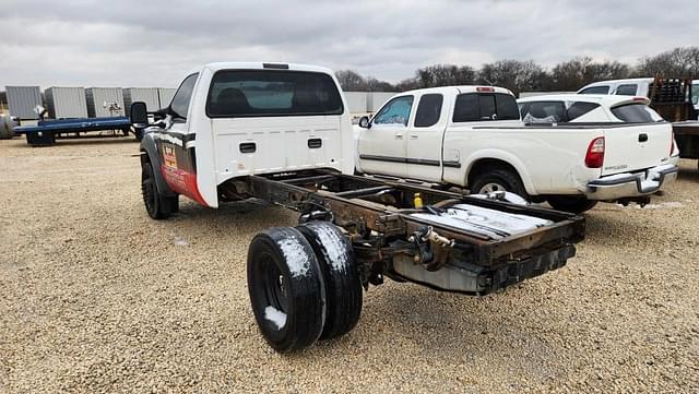 Image of Ford F-550 equipment image 3