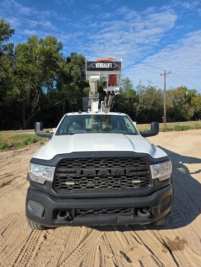 Image of Dodge Ram 5500 equipment image 2