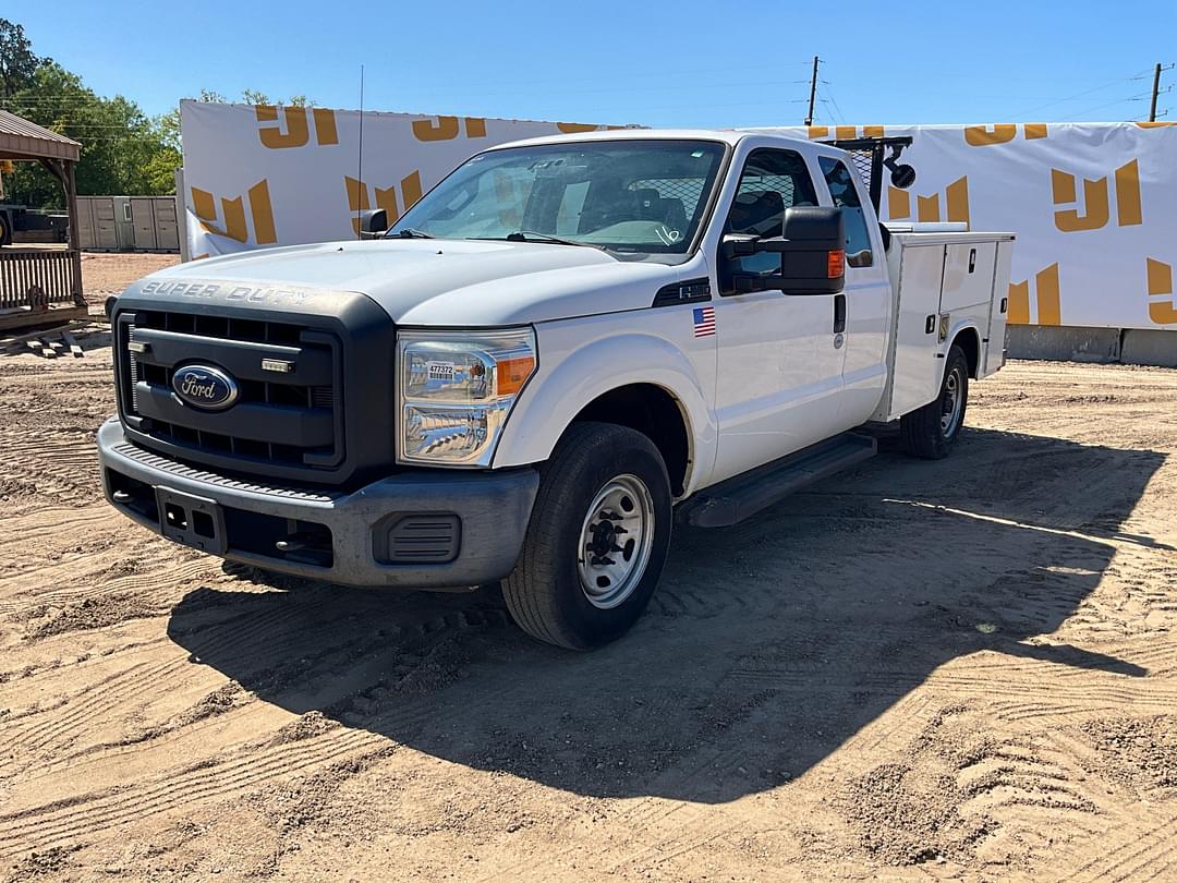 Image of Ford F-250 Primary image