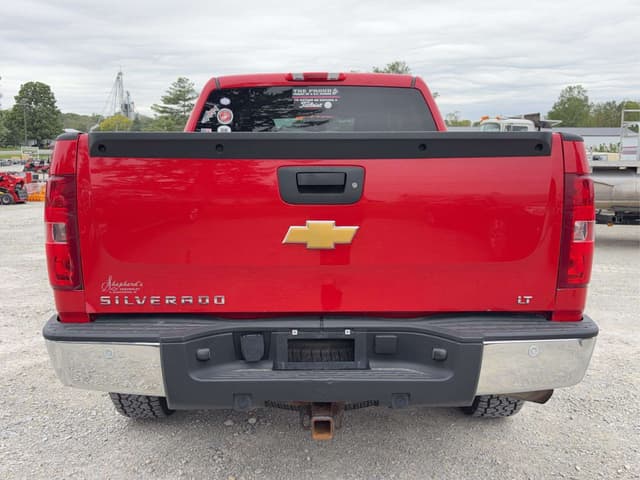 Image of Chevrolet Silverado equipment image 2