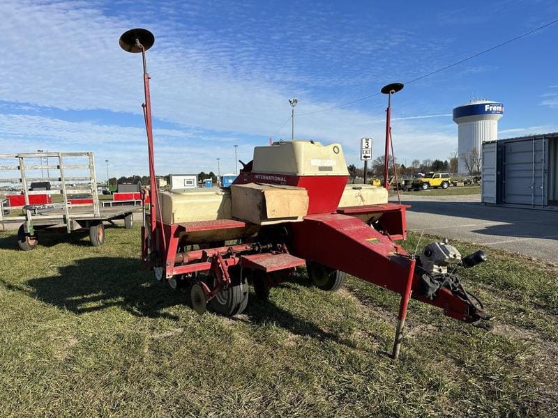 Main image International Harvester 400 Cyclo