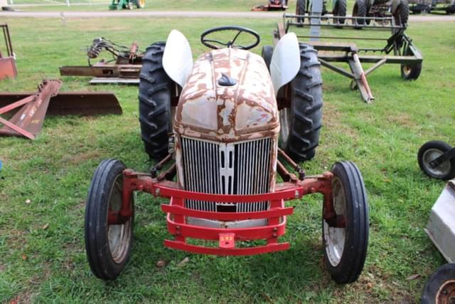 Image of Ford 8N equipment image 1