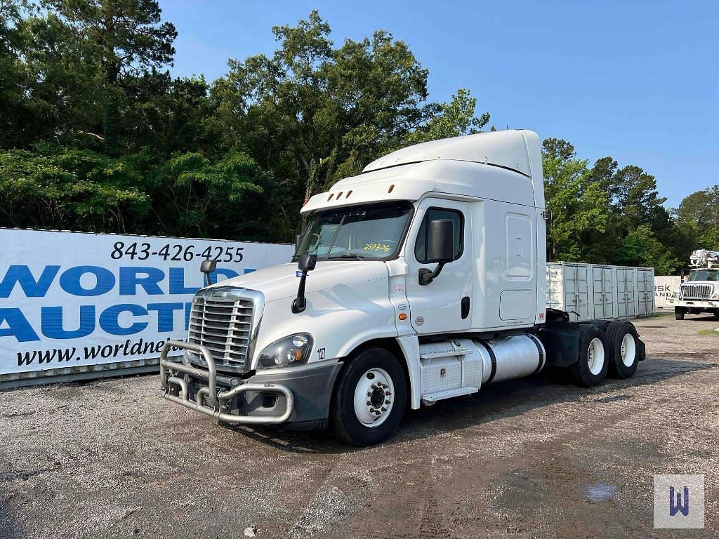 Image of Freightliner Cascadia 125 Primary image