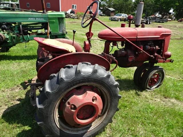 Image of Farmall A equipment image 3