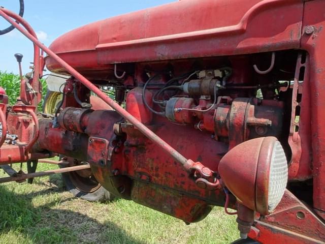 Image of Farmall A equipment image 2