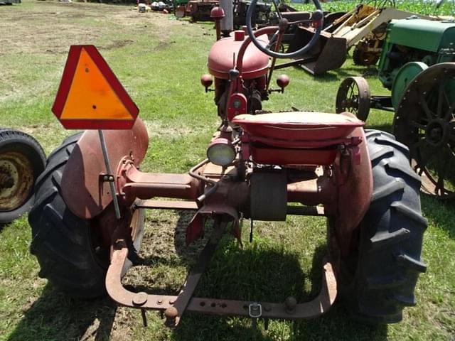 Image of Farmall A equipment image 4