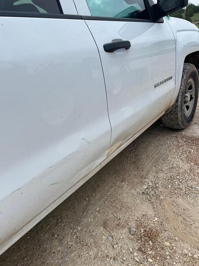Image of Chevrolet 1500 equipment image 4