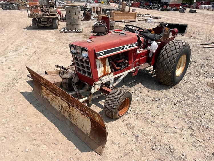 International Harvester 184 Equipment Image0