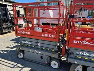 2019 Sky Jack SJ3219 Equipment Image0