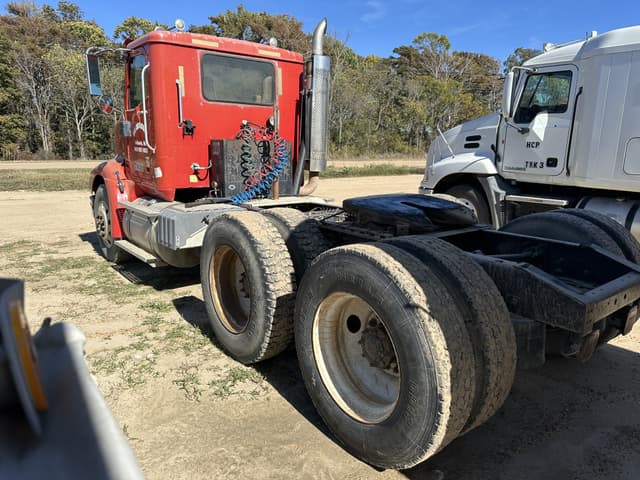 Image of International 9200i equipment image 3