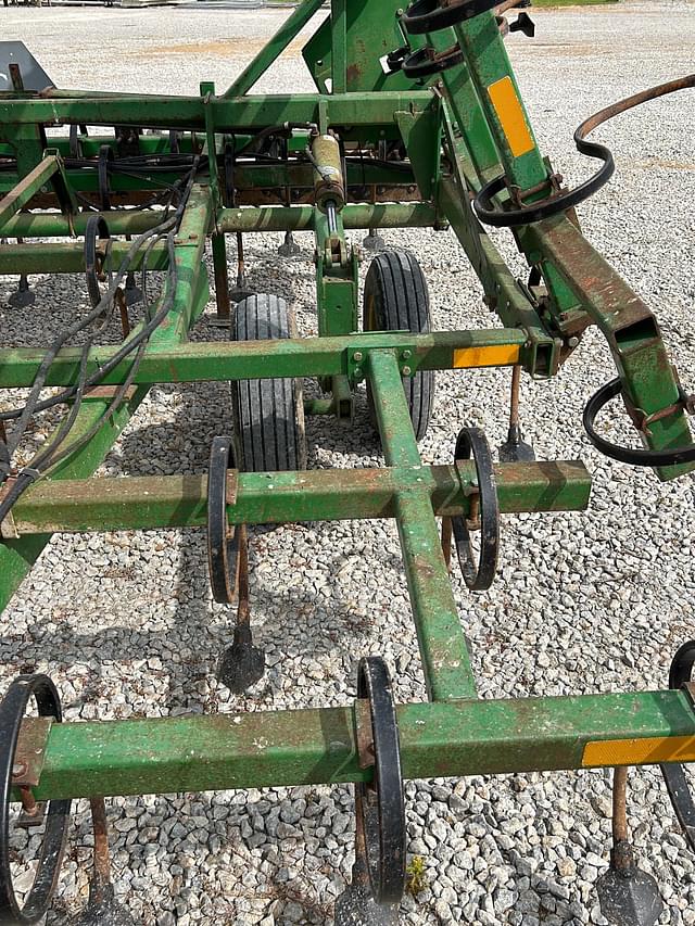 Thumbnail image John Deere 960 13