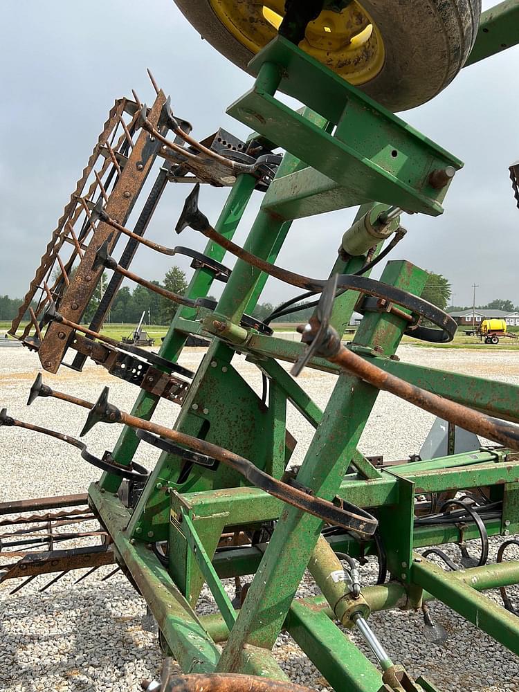 Main image John Deere 960 14