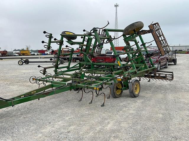 Thumbnail image John Deere 960 1