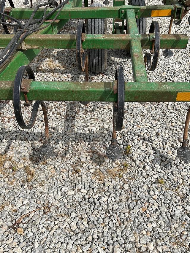 Thumbnail image John Deere 960 22