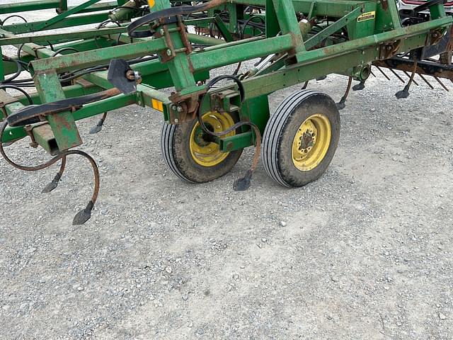 Thumbnail image John Deere 960 4