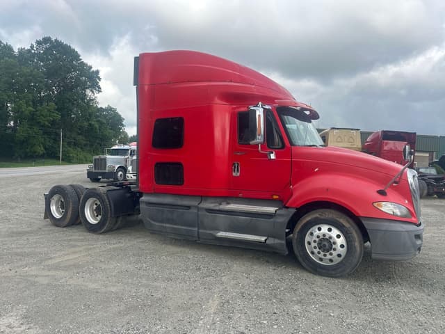 Image of International ProStar Plus 122 equipment image 4