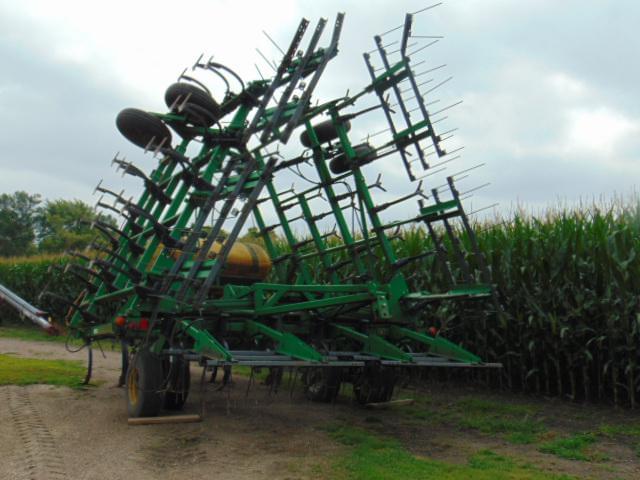 Image of John Deere 960 equipment image 3