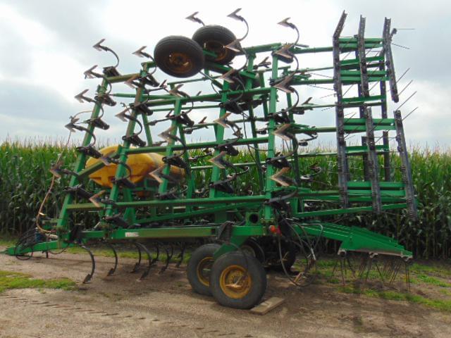 Image of John Deere 960 equipment image 4