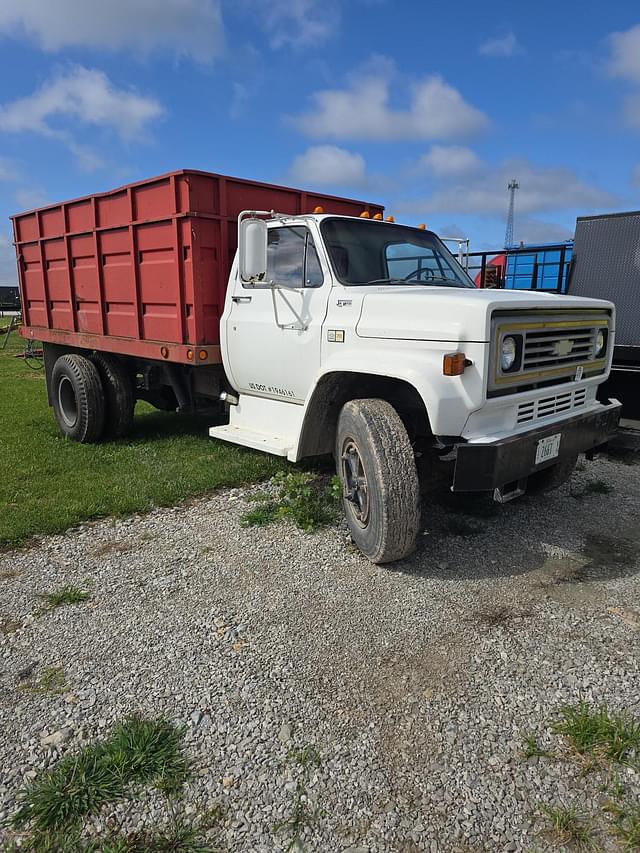 Image of Chevrolet C70 equipment image 2