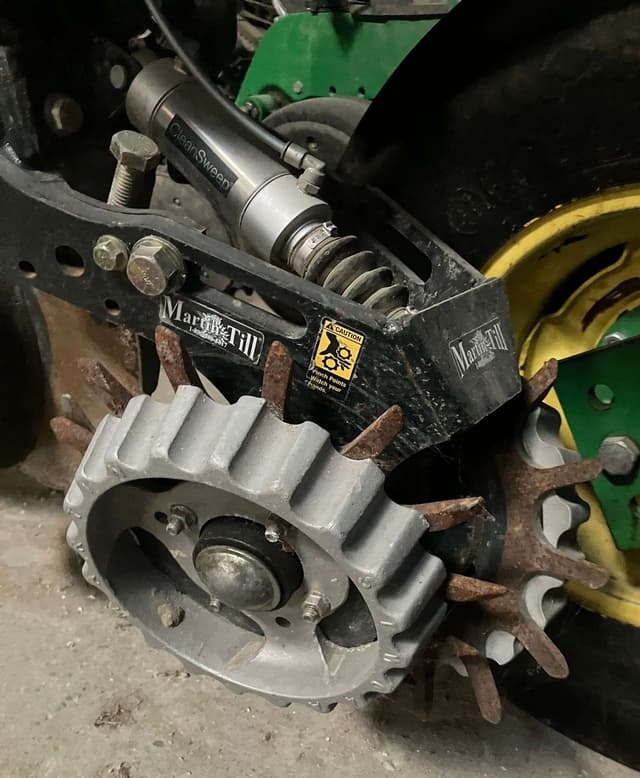 Image of John Deere 1790 equipment image 4