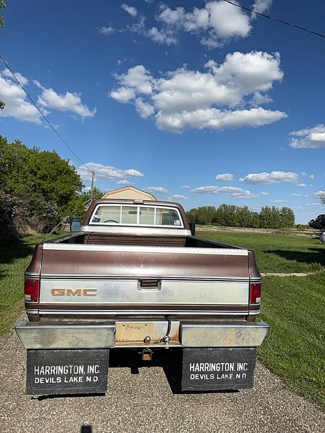 Image of GMC Sierra equipment image 2