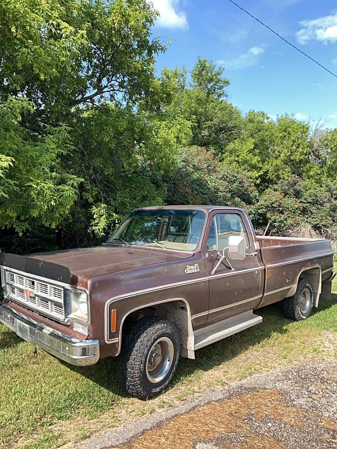 Image of GMC Sierra Primary image