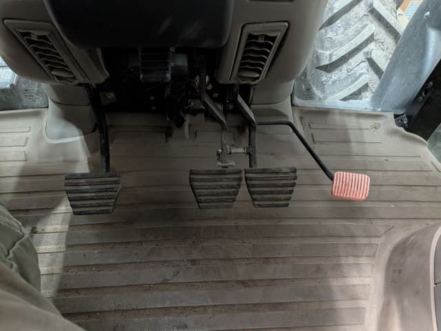 Image of Case IH Maxxum 130 equipment image 2