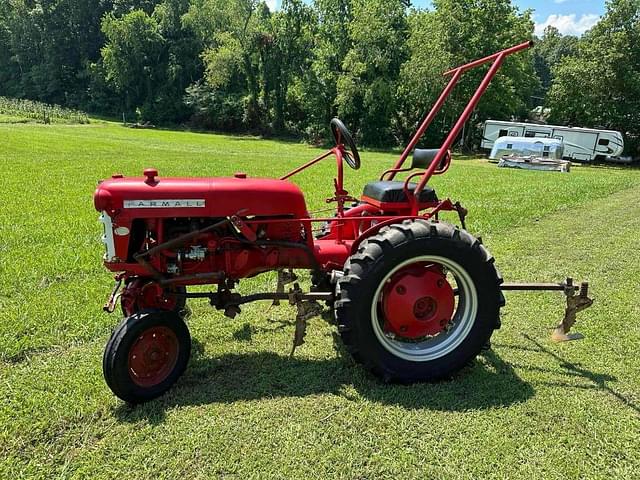 Image of Farmall Cub equipment image 1