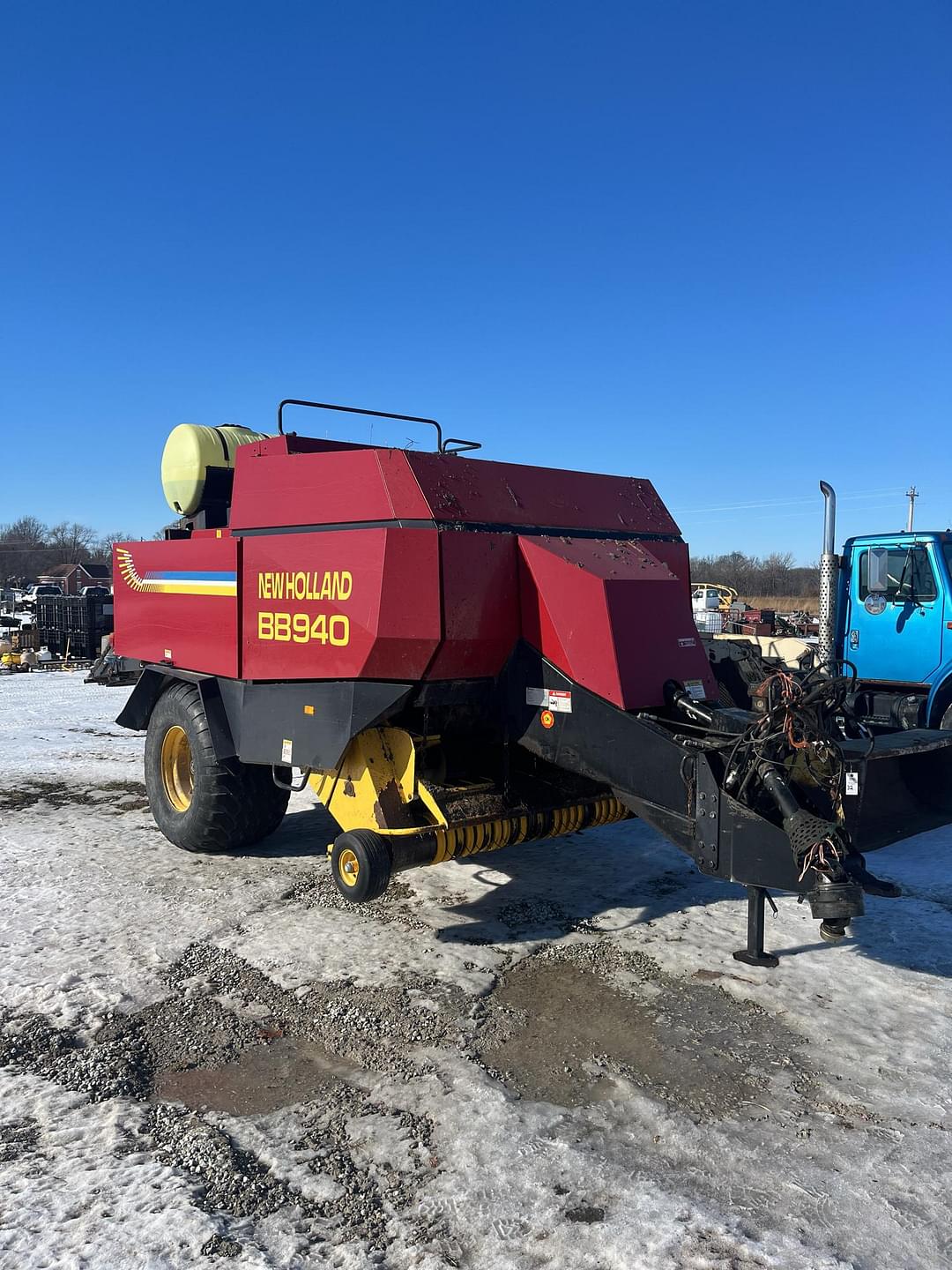 Image of New Holland BB940 Primary image