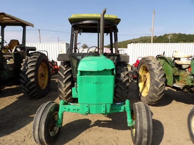 Image of John Deere 2350 equipment image 1