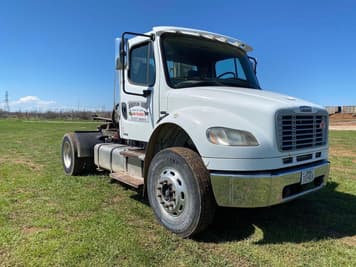 Main image Freightliner M2 106