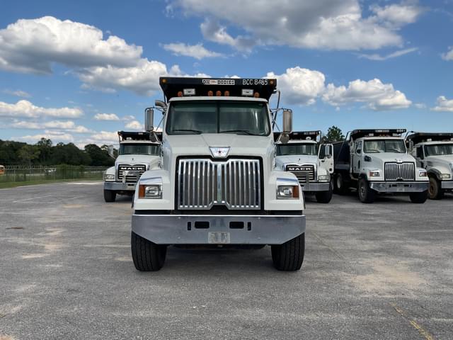 Image of Western Star 4700 equipment image 1