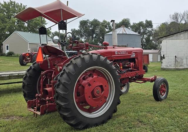 Image of Farmall Super M-TA equipment image 3