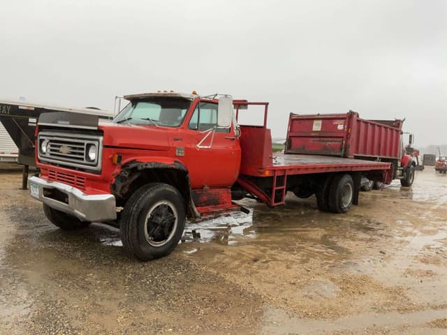 Image of Chevrolet C70 equipment image 1