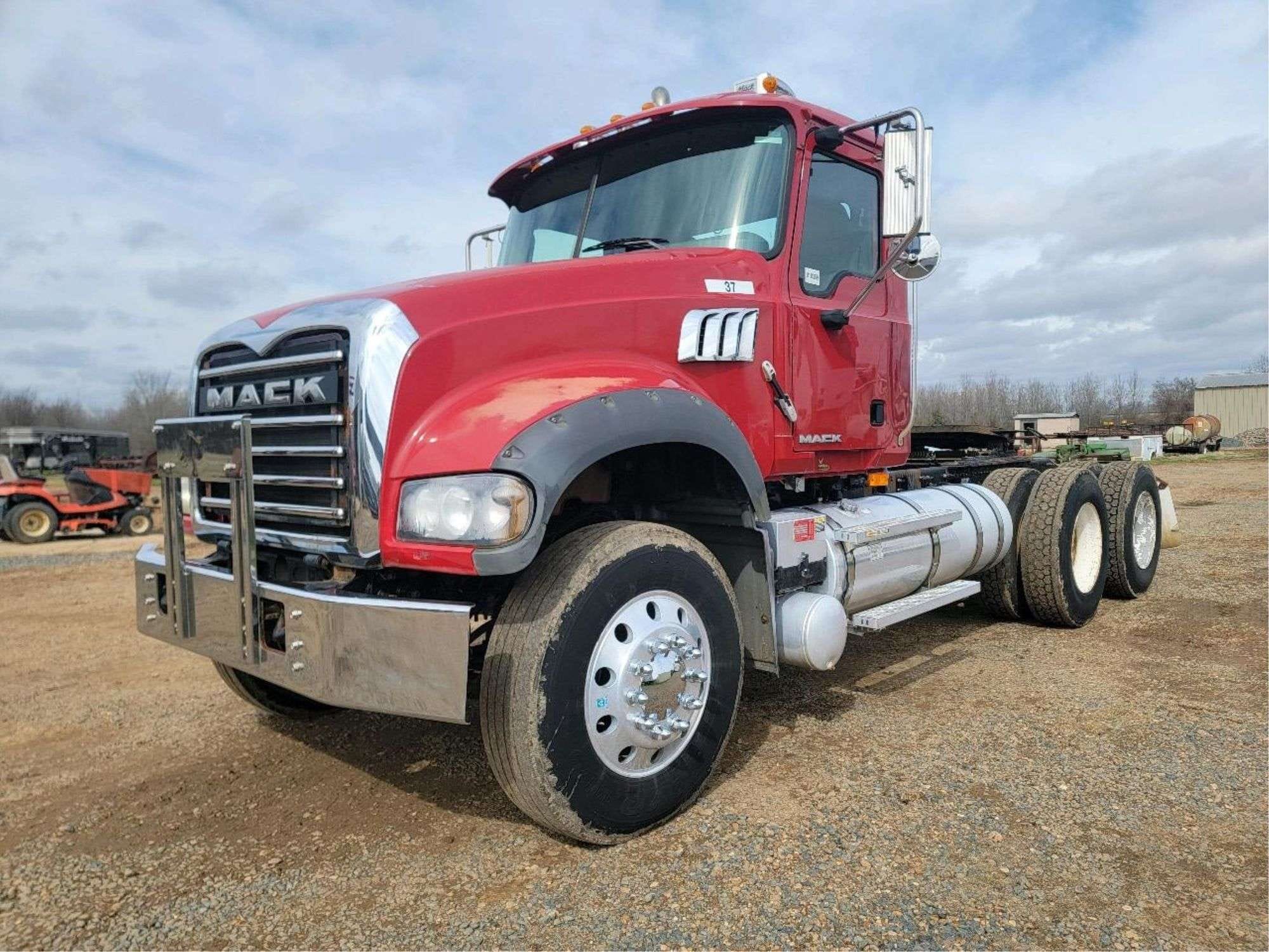 2009 Mack GU713 Equipment Image0
