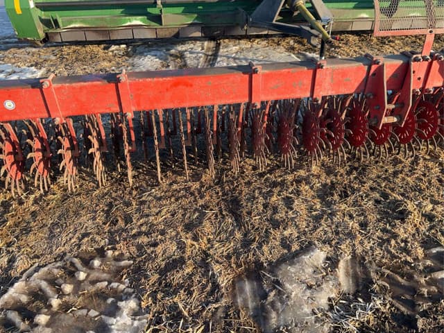 Image of Yetter 3421 equipment image 3