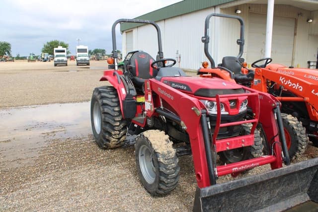 Image of Mahindra 1626 HST equipment image 1