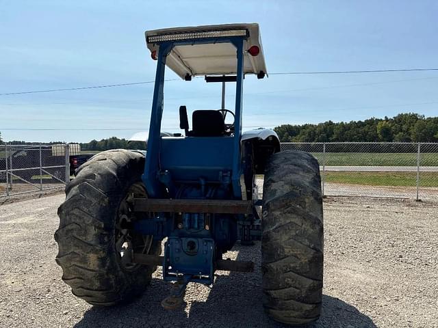 Image of Ford 8600 equipment image 3