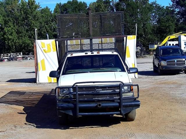 Image of Chevrolet GMT400 equipment image 1