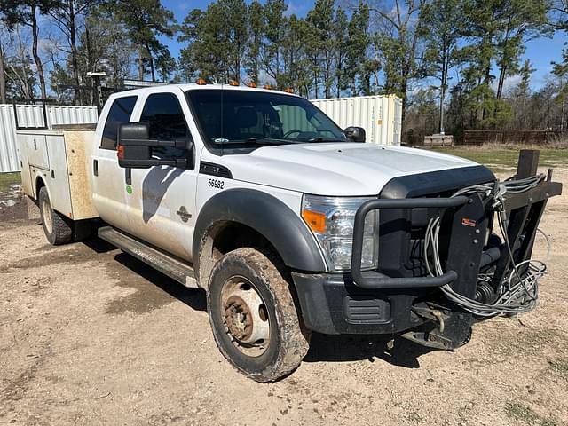 Image of Ford F-550 equipment image 2