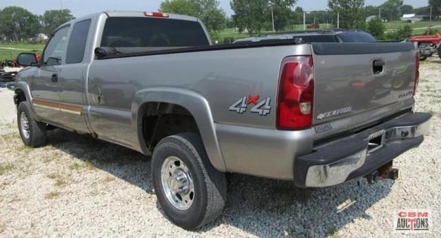 Image of Chevrolet 2500 equipment image 2