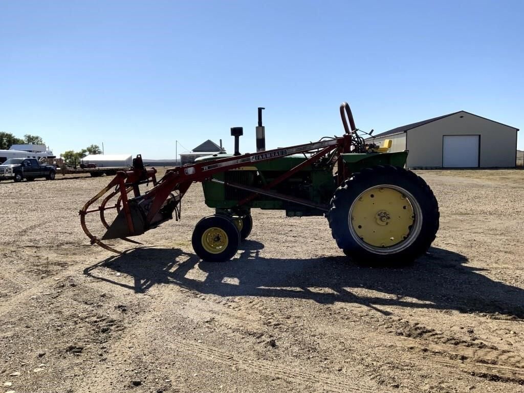 Main image John Deere 4010