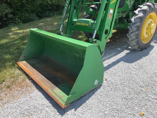 Image of John Deere 5065E equipment image 2